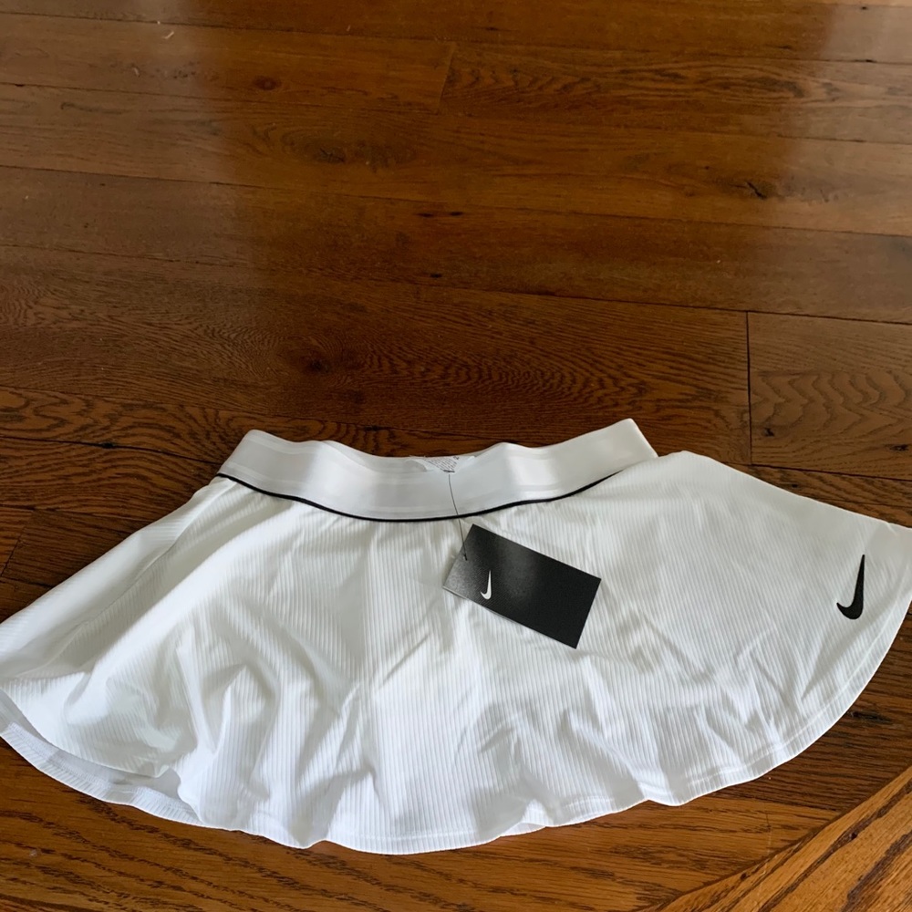 Nike girls tennis skirt
